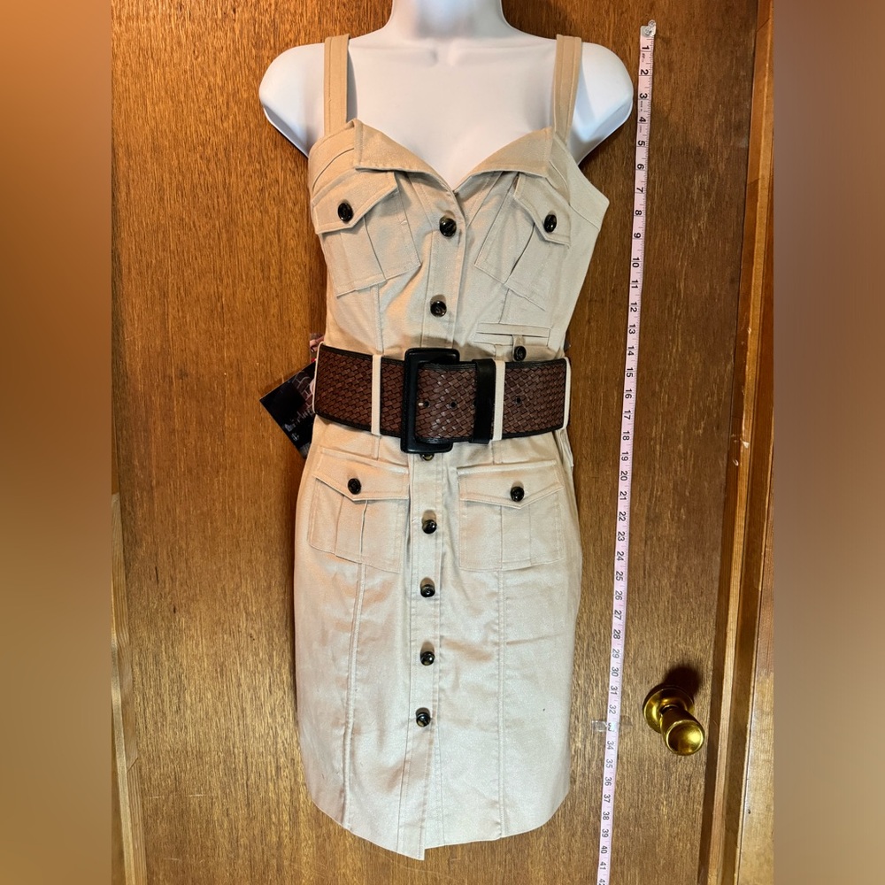 Sexy, flattering mini dress from Arden B. Worn 2 times and in excellent shape.